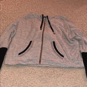 Gray cropped sweatshirt